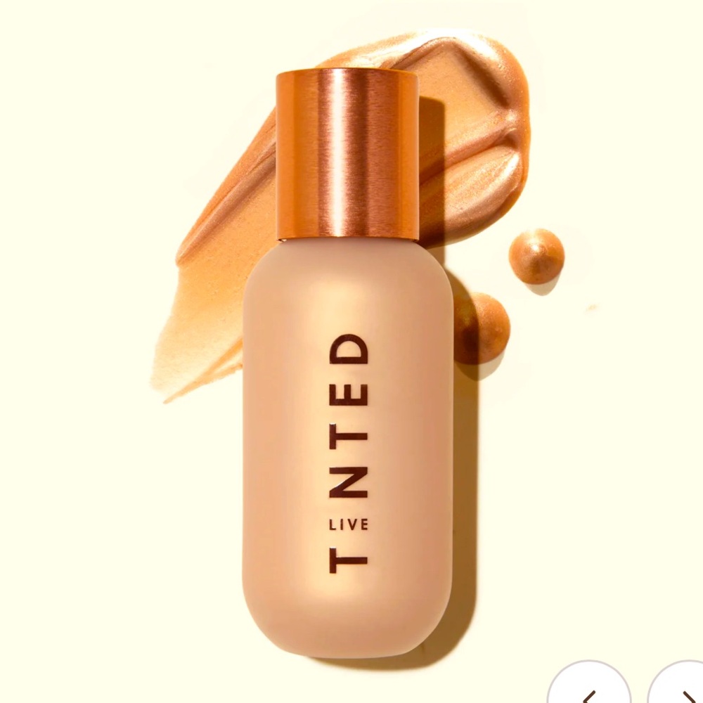 ❌SOLD•Tinted Body shimmer Oil New in box! 1.7 ounces; Golden Hour color